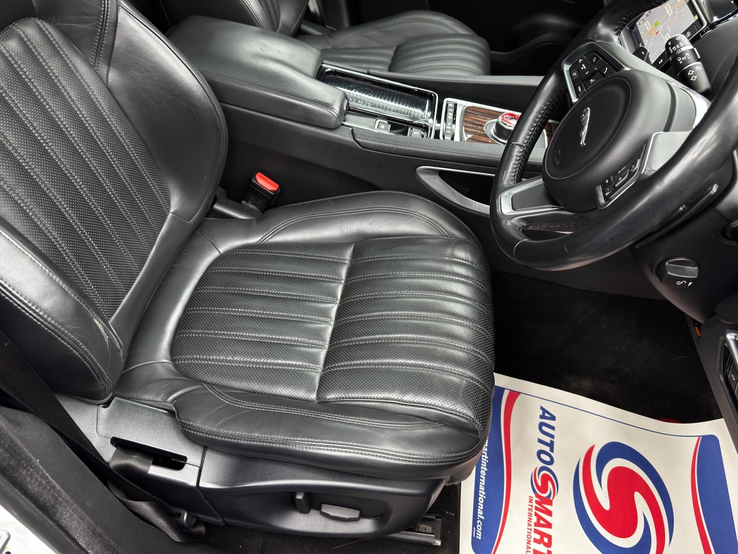 Used Jaguar F-Pace 2018 for sale - 76499776: Photo 13