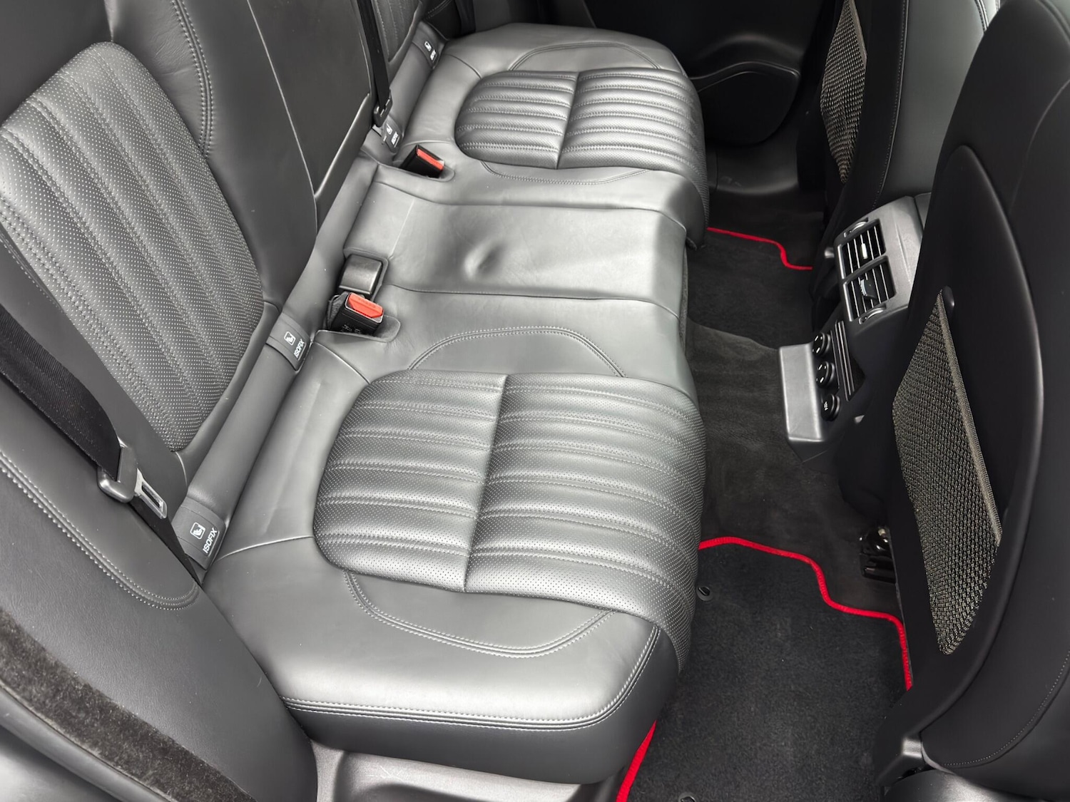 Used Jaguar F-Pace 2018 for sale - 76499776: Photo 16