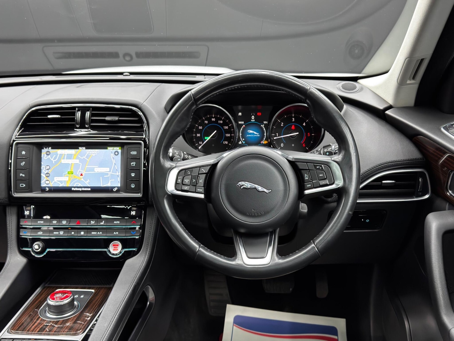 Used Jaguar F-Pace 2018 for sale - 76499776: Photo 18