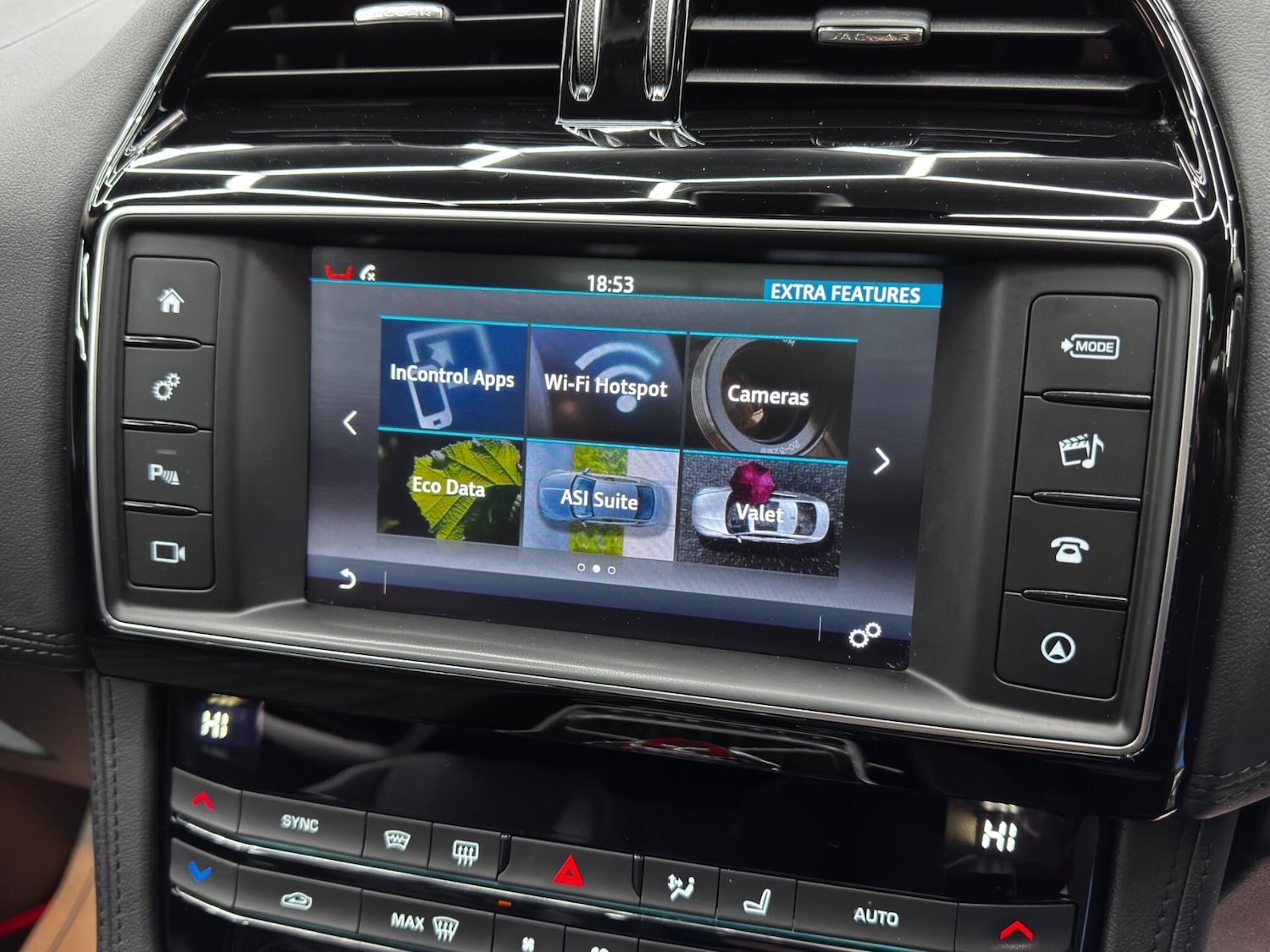 Used Jaguar F-Pace 2018 for sale - 76499776: Photo 30