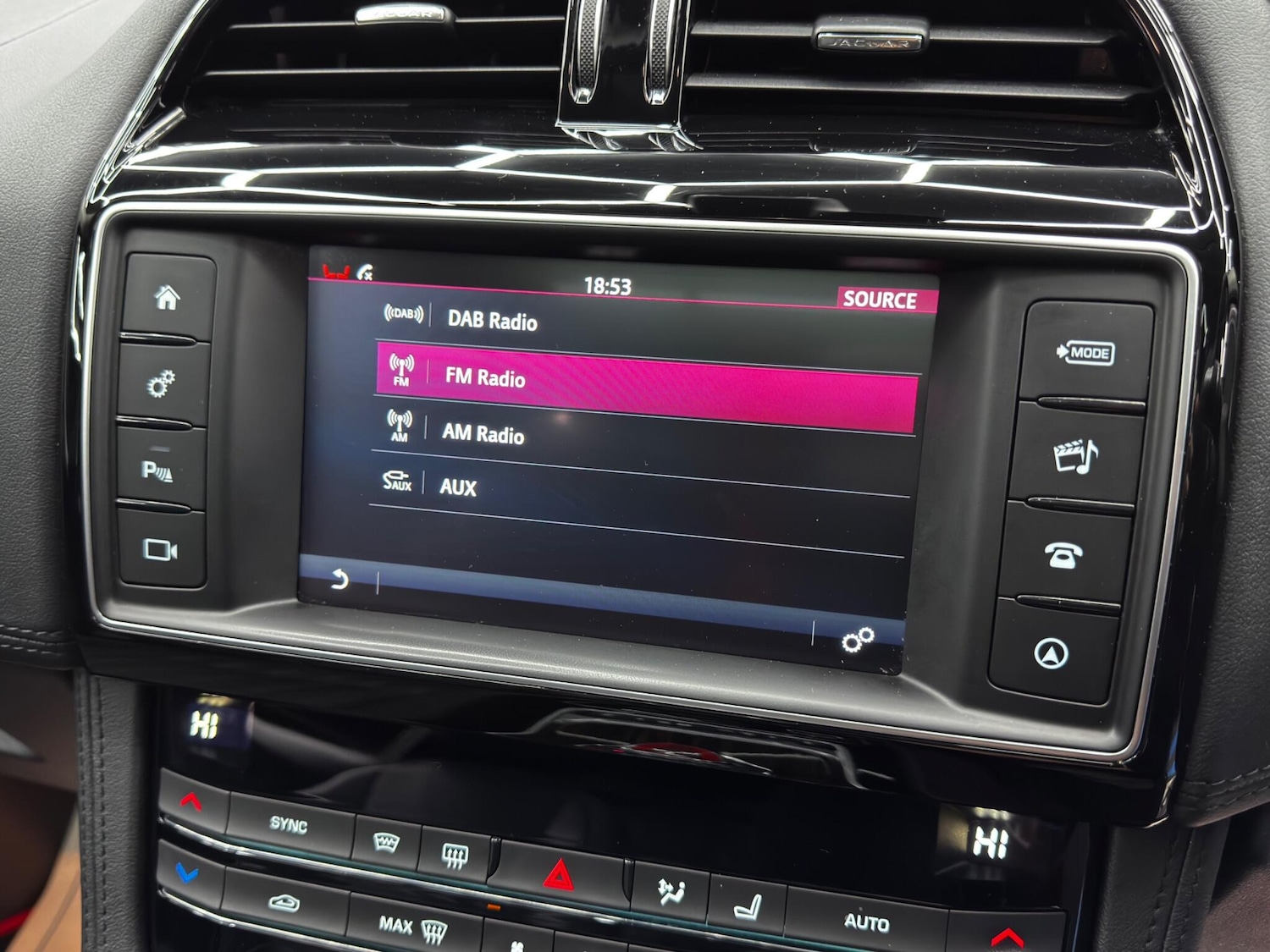 Used Jaguar F-Pace 2018 for sale - 76499776: Photo 31