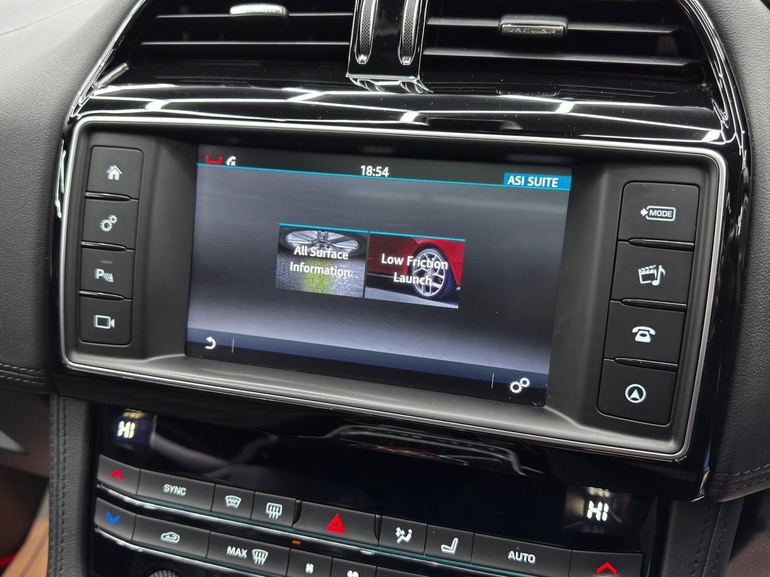 Used Jaguar F-Pace 2018 for sale - 76499776: Photo 35