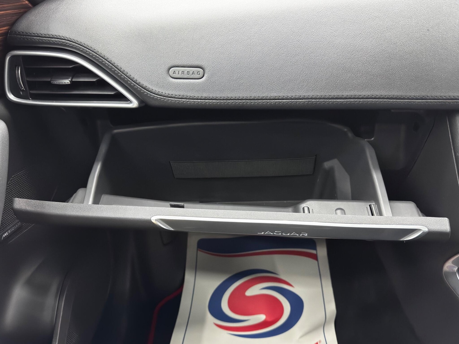 Used Jaguar F-Pace 2018 for sale - 76499776: Photo 39