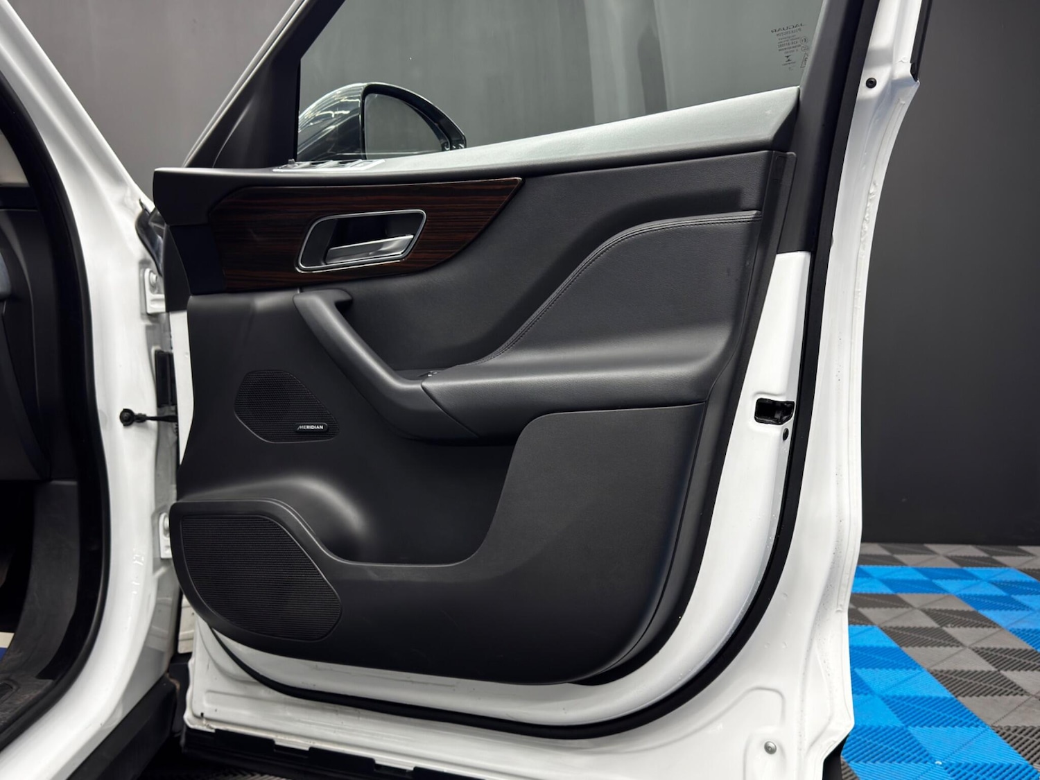 Used Jaguar F-Pace 2018 for sale - 76499776: Photo 42