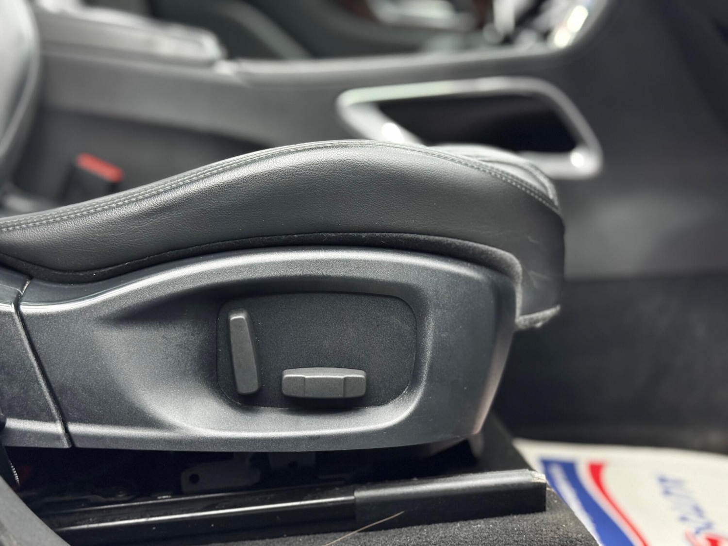 Used Jaguar F-Pace 2018 for sale - 76499776: Photo 47