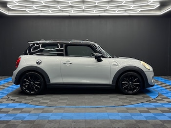 Used MINI Hatch 2015 for sale - 75927800: Photo
