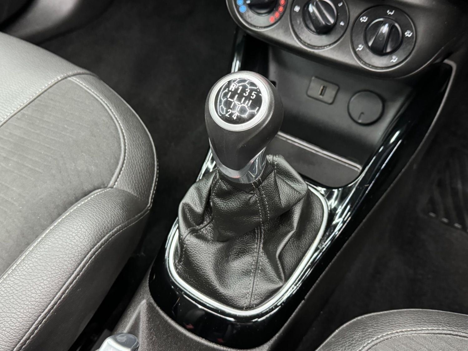 Used Vauxhall ADAM 2018 for sale - 76607175: Photo 25