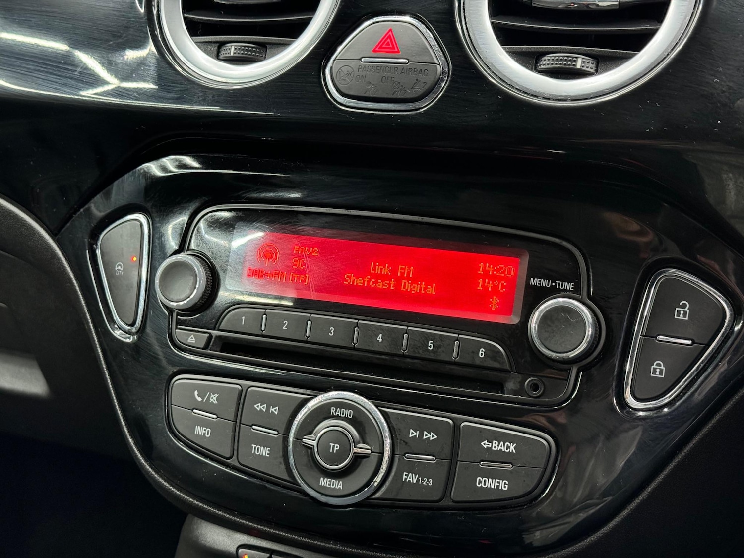 Used Vauxhall ADAM 2018 for sale - 76607175: Photo 27