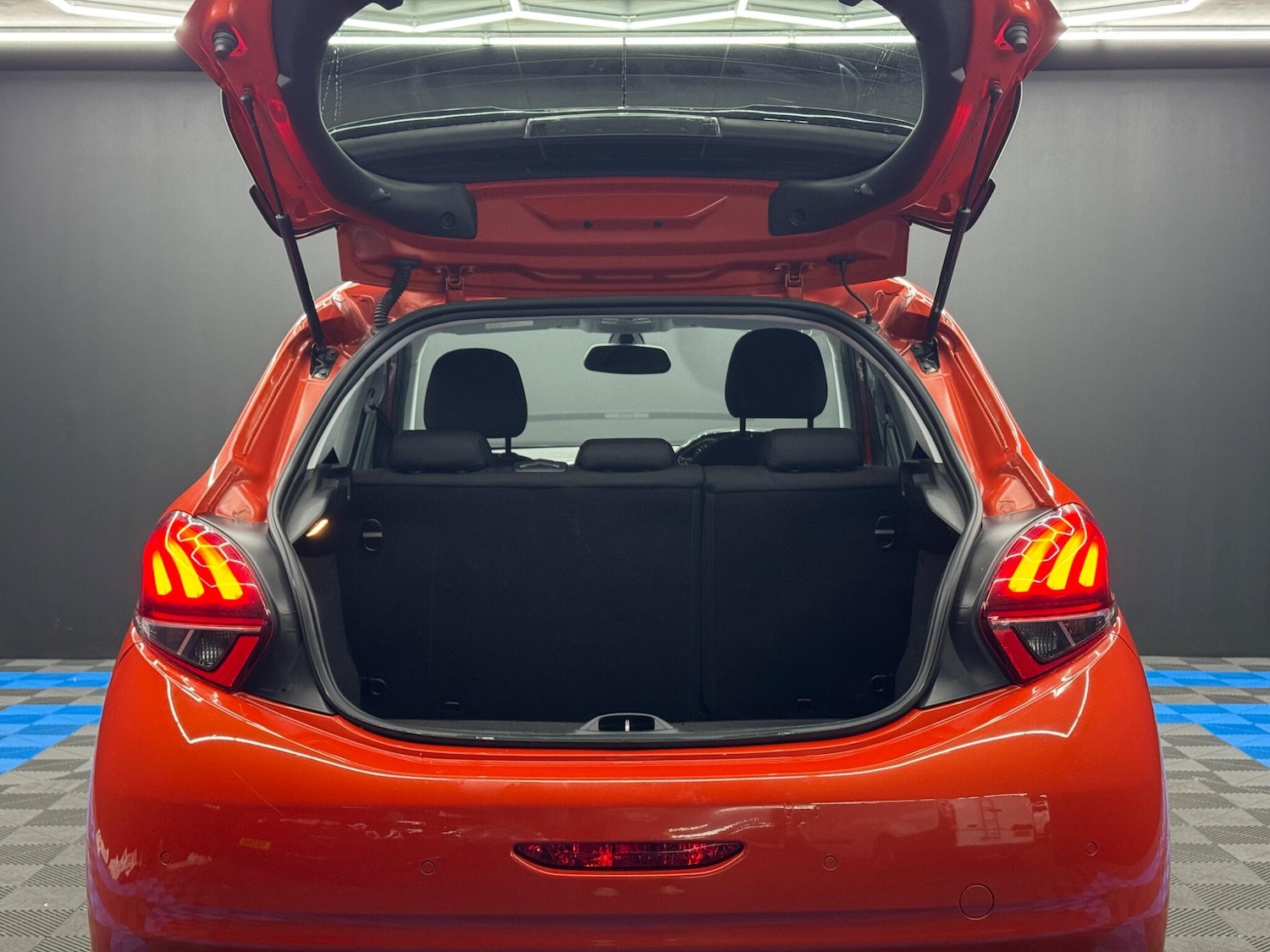 Used Peugeot 208 2016 for sale - 76688946: Photo 36