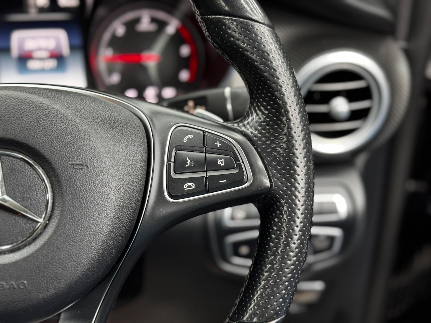 Used Mercedes-Benz V-Class 2018 for sale - 76824564: Photo 23