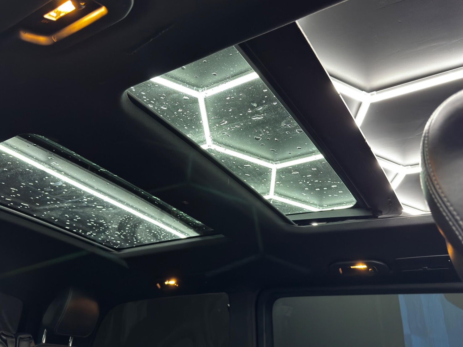 Used Mercedes-Benz V-Class 2018 for sale - 76824564: Photo 36