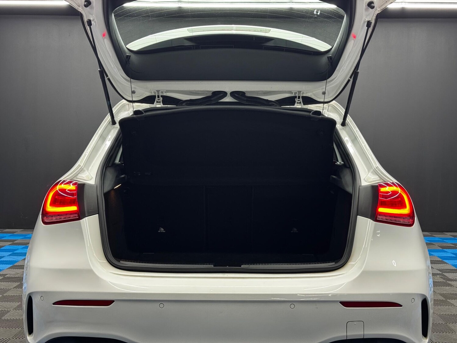 Used Mercedes-Benz A-Class 2019 for sale - 76377943: Photo 40