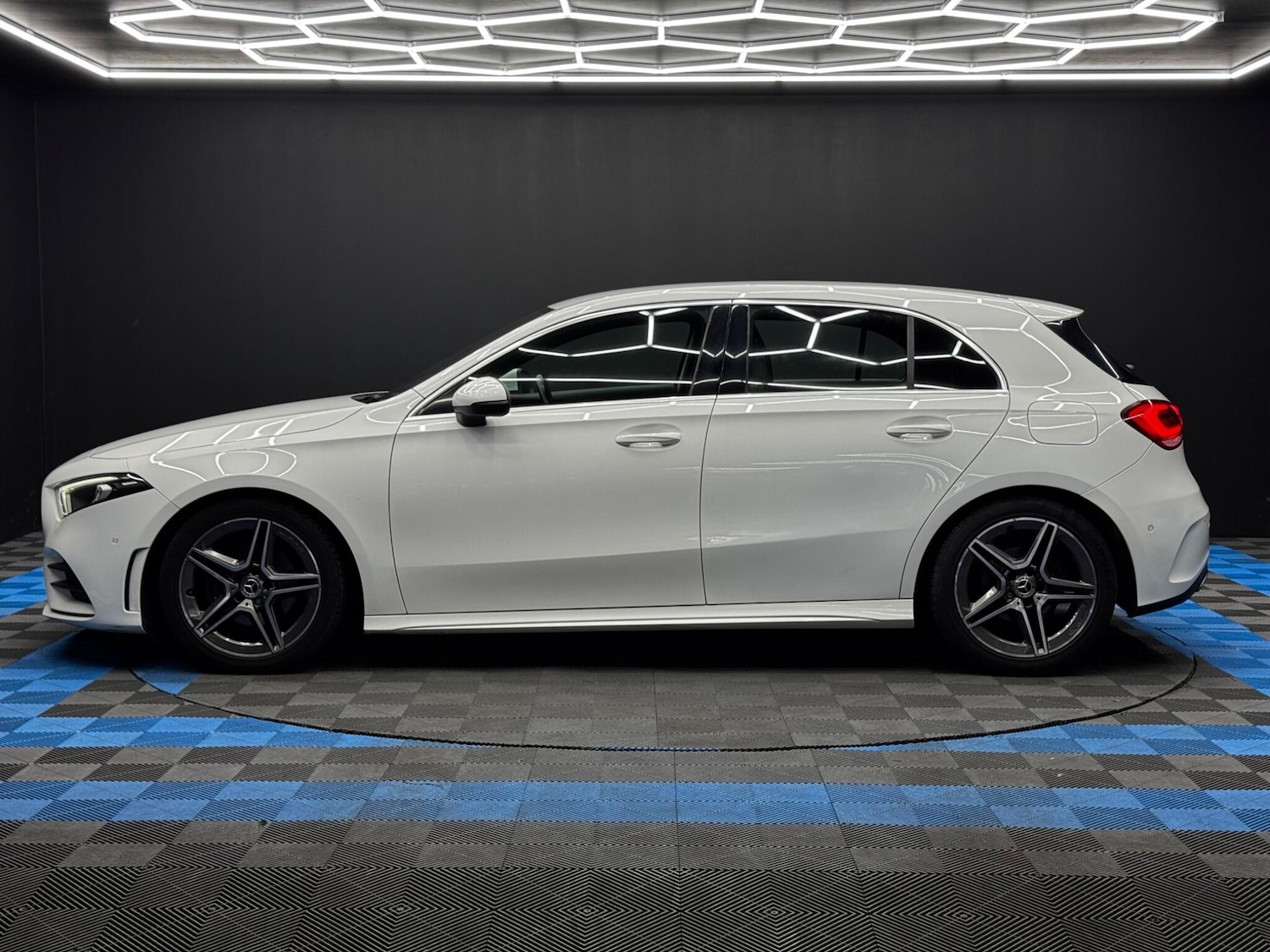 Used Mercedes-Benz A-Class 2019 for sale - 76377943: Photo 8