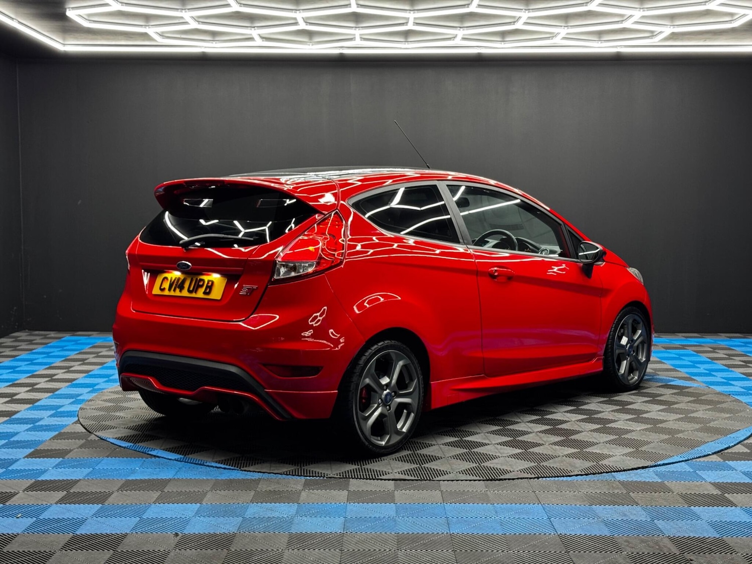 Used Ford Fiesta 2014 for sale - 76607424: Photo 5