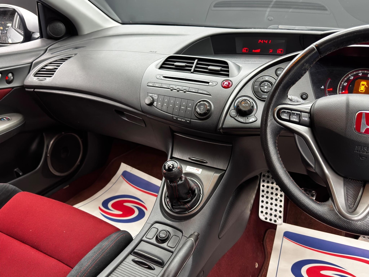 Used Honda Civic 2010 for sale - 77305711: Photo 24