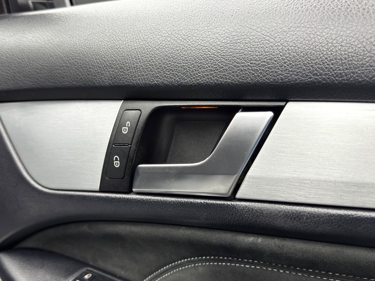 Used Mercedes-Benz C Class 2014 for sale - 76399216: Photo 36