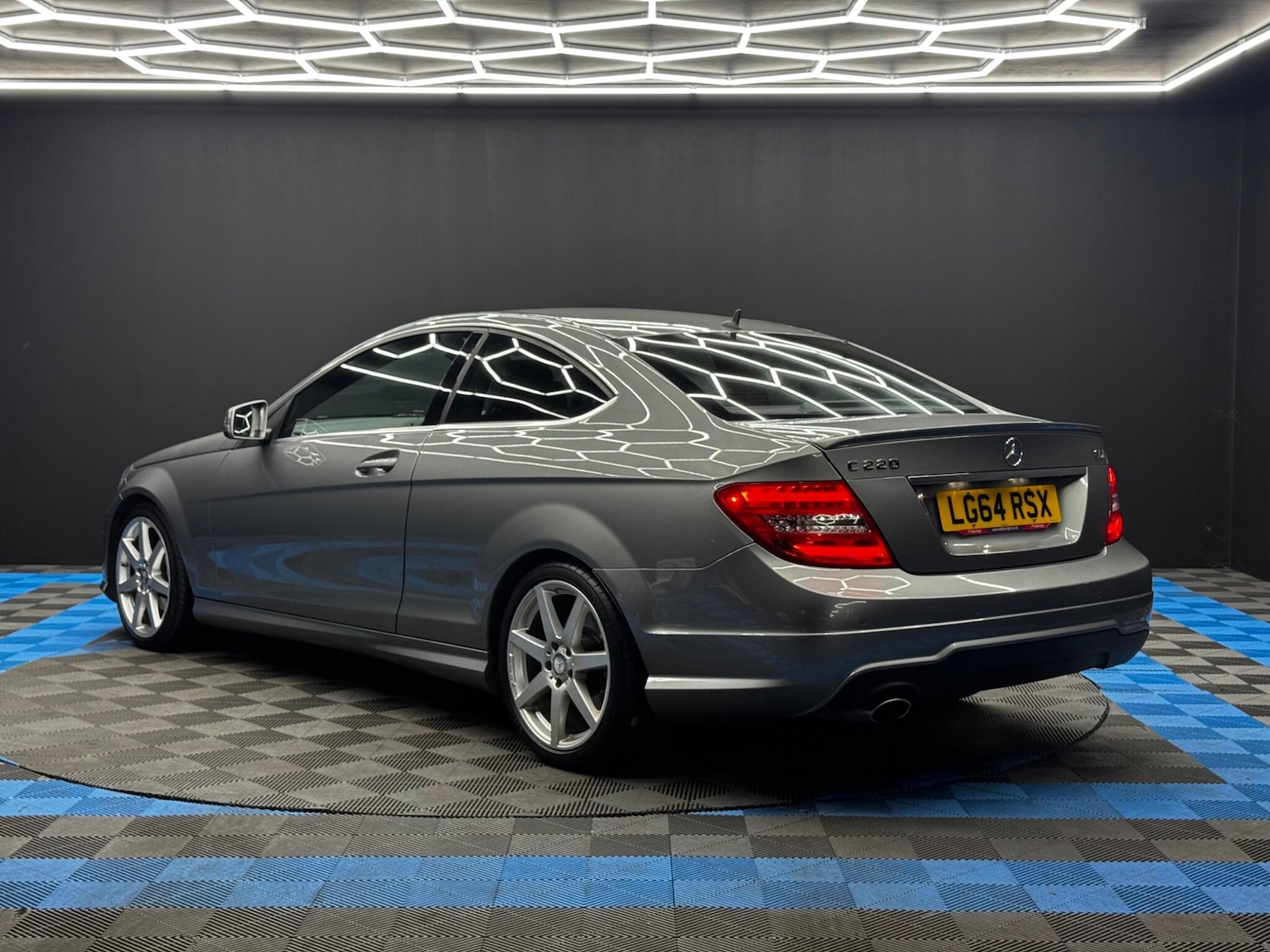 Used Mercedes-Benz C Class 2014 for sale - 76399216: Photo 7