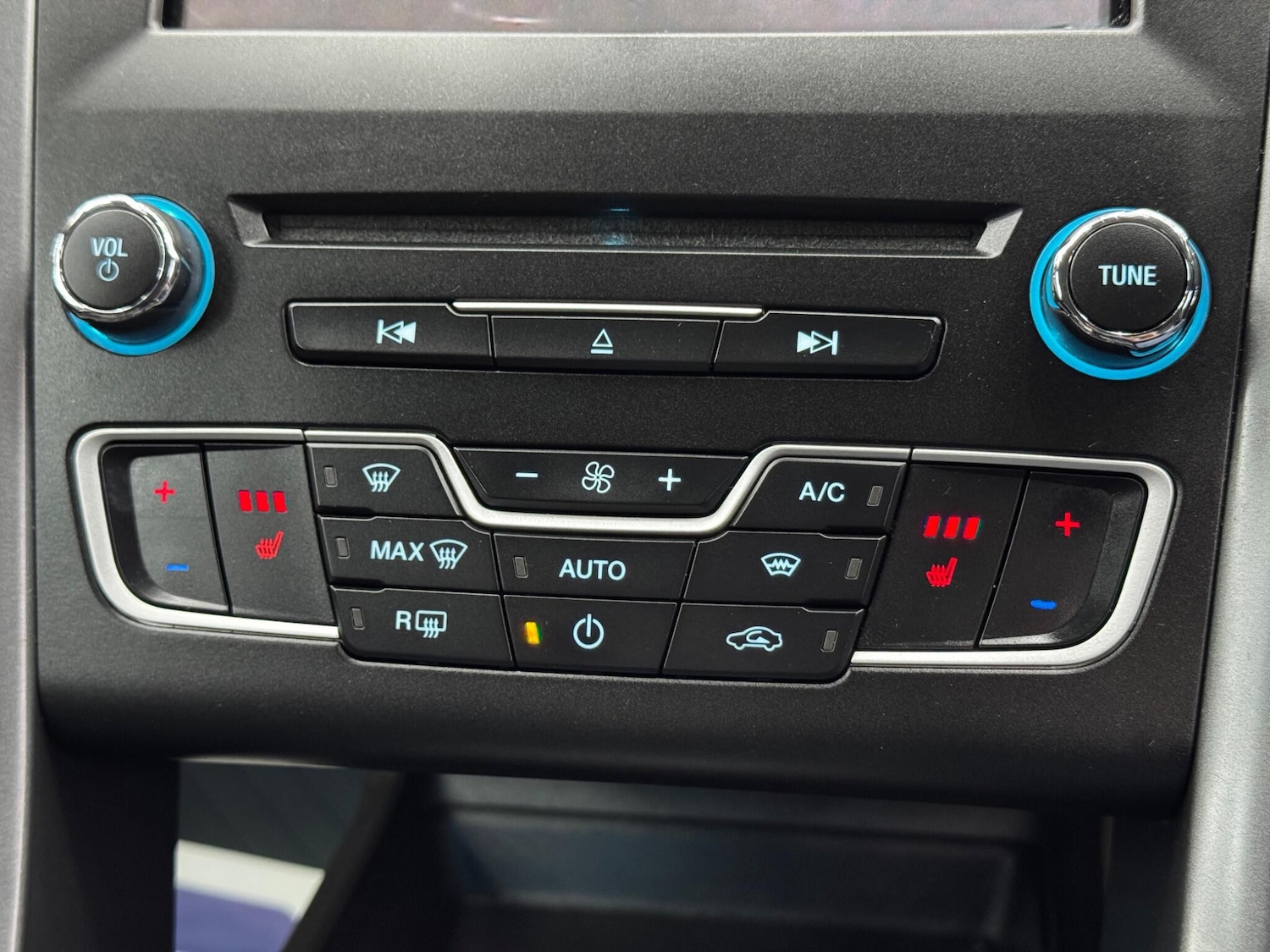 Used Ford Mondeo for sale - 78127792: Photo 28