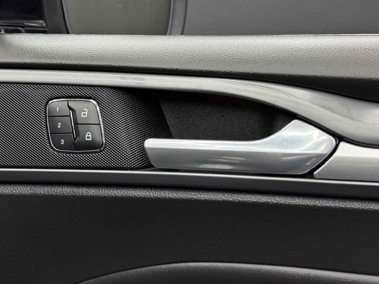 Used Ford Mondeo for sale - 78127792: Photo 39