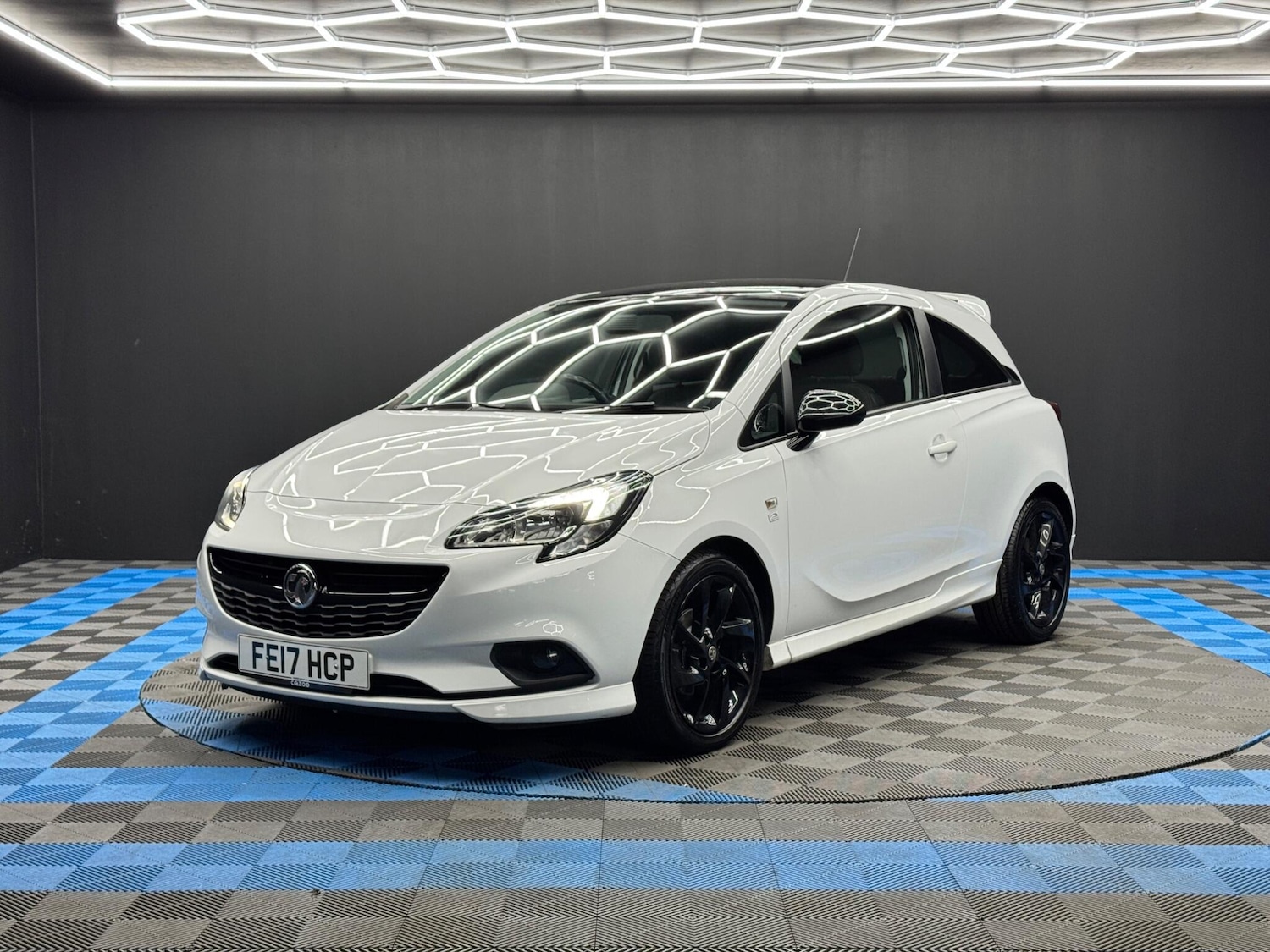 Used Vauxhall Corsa 2017 for sale - 76657814: Photo 3