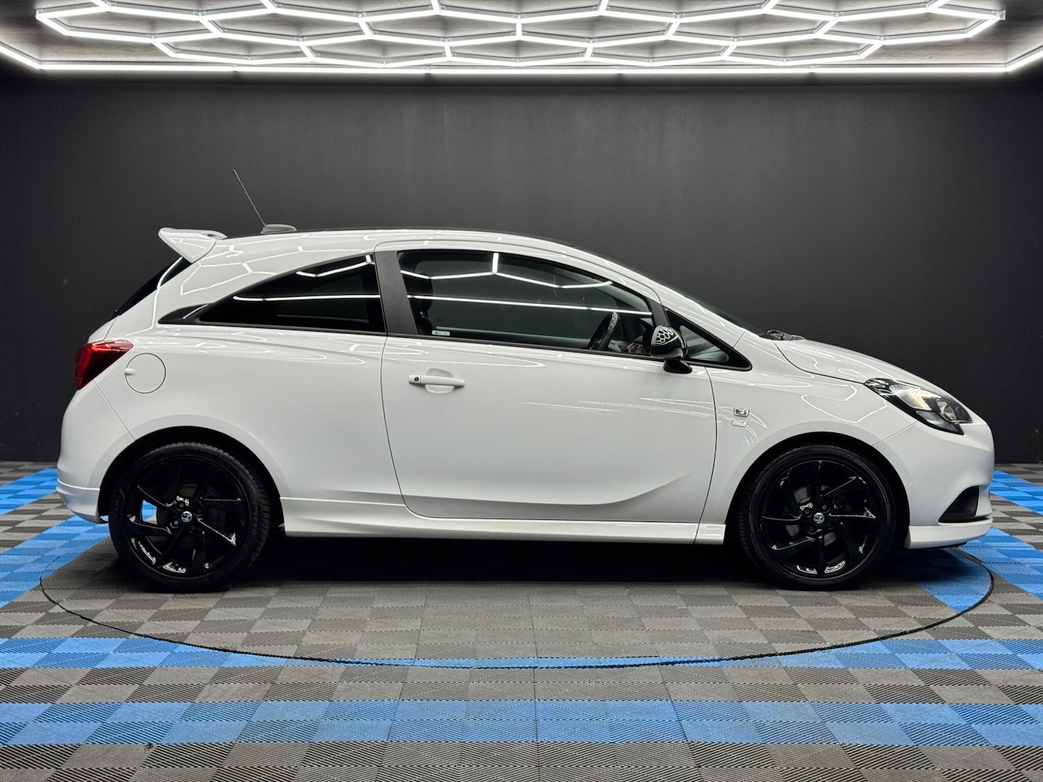 Used Vauxhall Corsa 2017 for sale - 76657814: Photo 4