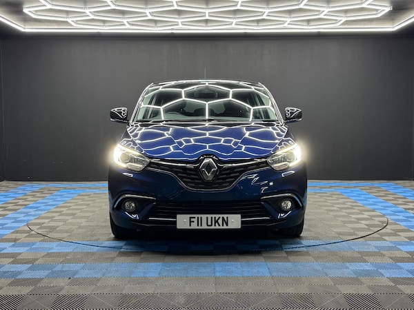 Used Renault Scenic 2017 for sale - 75109355: Photo 2