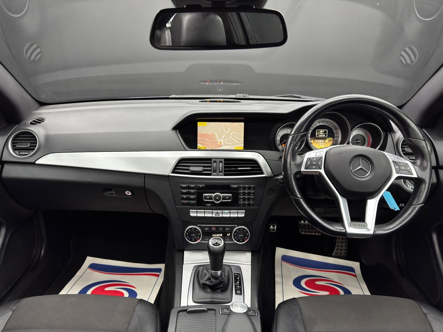 Used Mercedes-Benz C Class 2011 for sale - 76913237: Photo 10