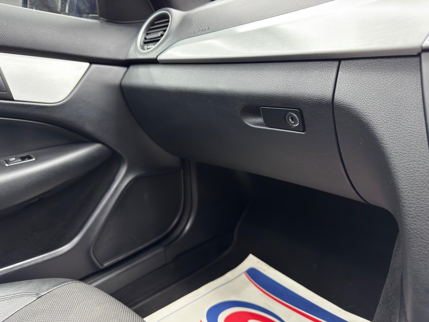 Used Mercedes-Benz C Class 2011 for sale - 76913237: Photo 31