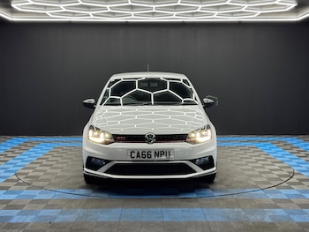 Used Volkswagen Polo 2016 for sale - 78347156: Photo