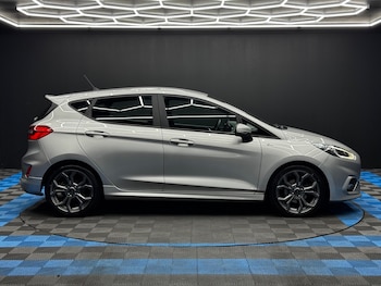 Used Ford Fiesta 2018 for sale - 76918632: Photo