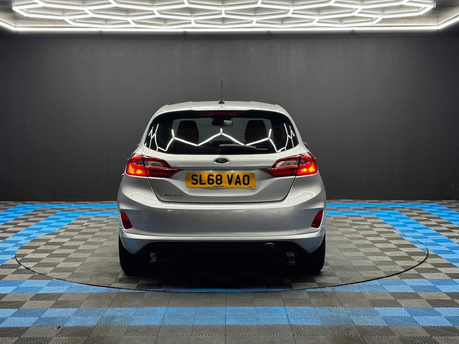 Used Ford Fiesta 2018 for sale - 76918632: Photo 6