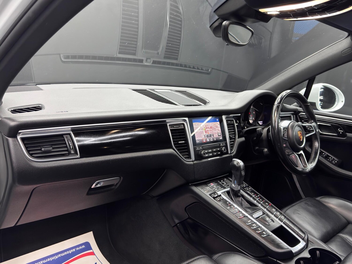 Used Porsche Macan 2017 for sale - 77484034: Photo 11