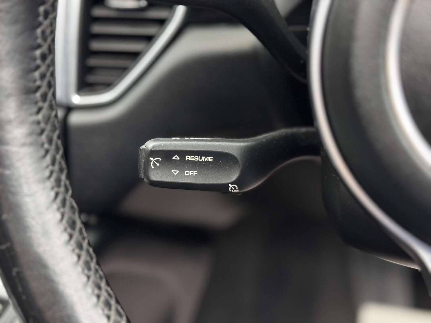 Used Porsche Macan 2017 for sale - 77484034: Photo 22