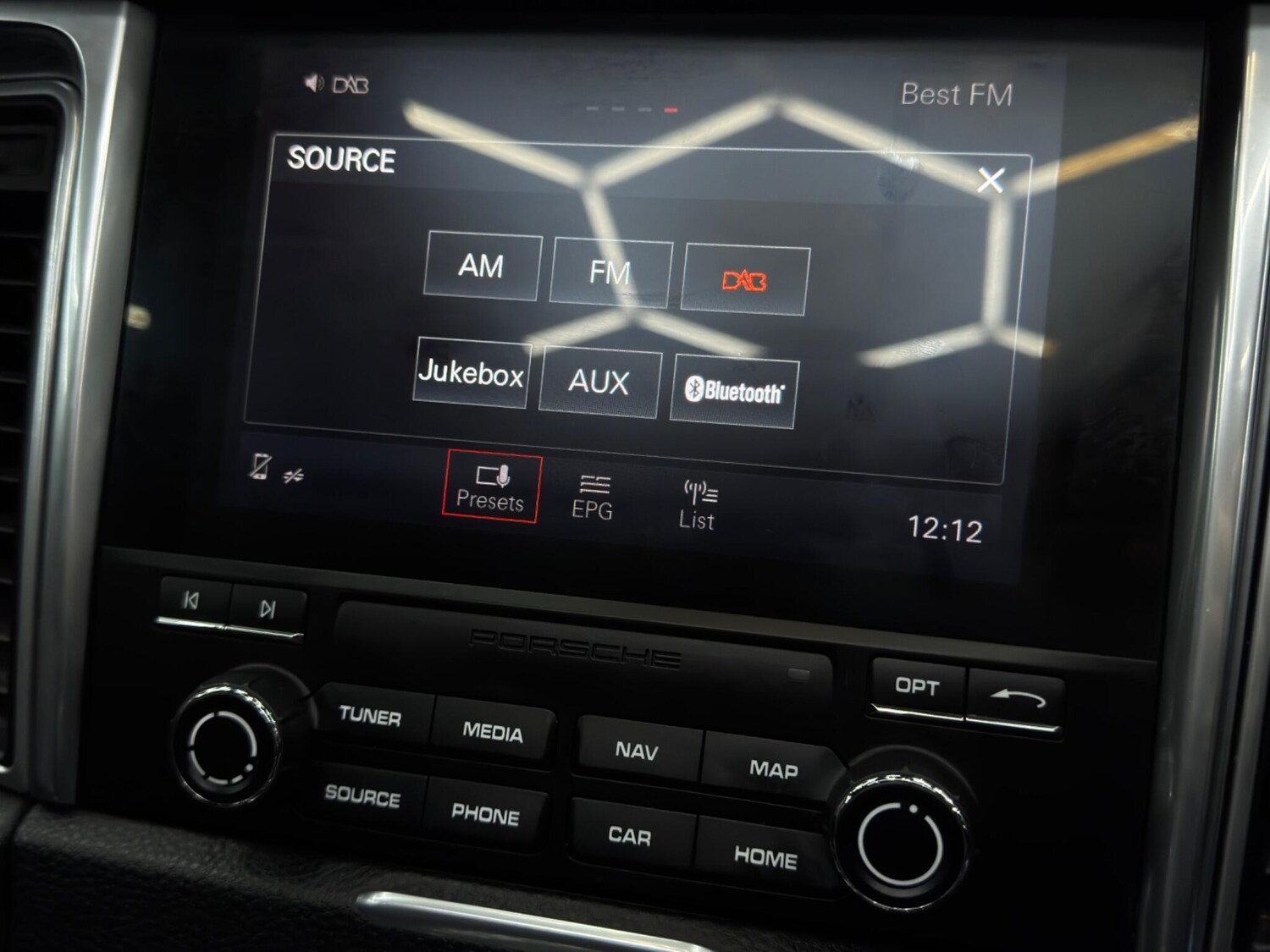 Used Porsche Macan 2017 for sale - 77484034: Photo 32