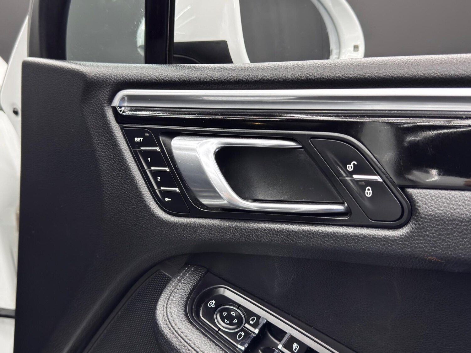 Used Porsche Macan 2017 for sale - 77484034: Photo 43