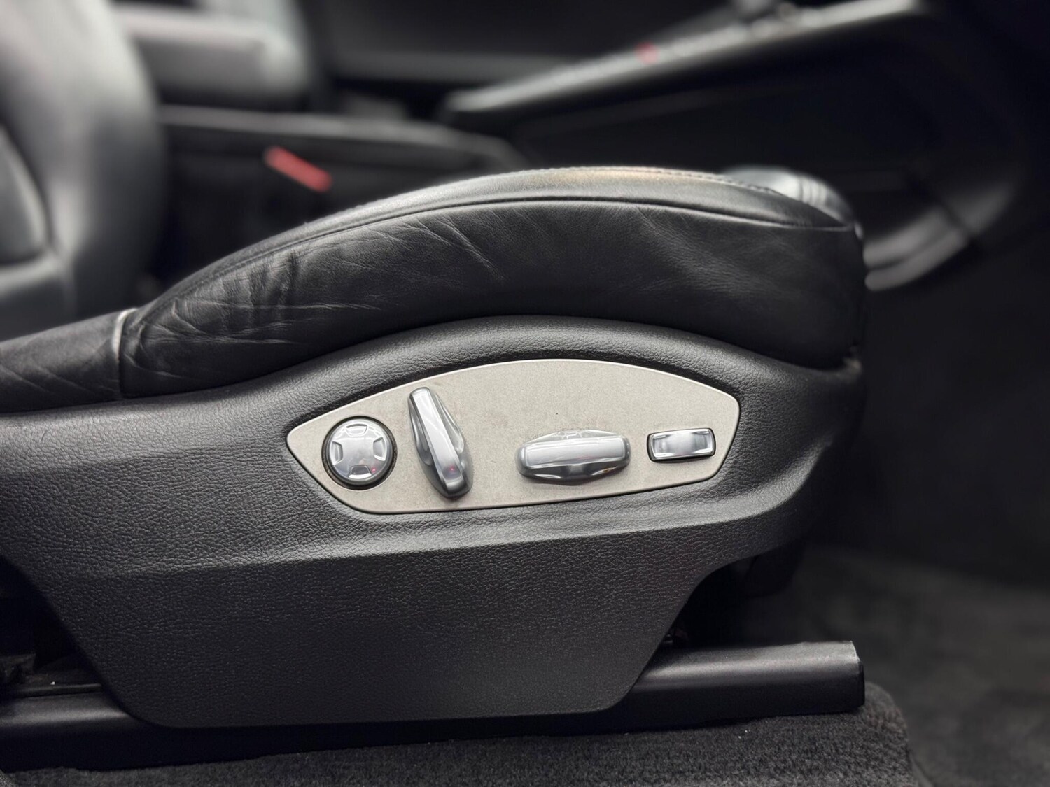 Used Porsche Macan 2017 for sale - 77484034: Photo 45