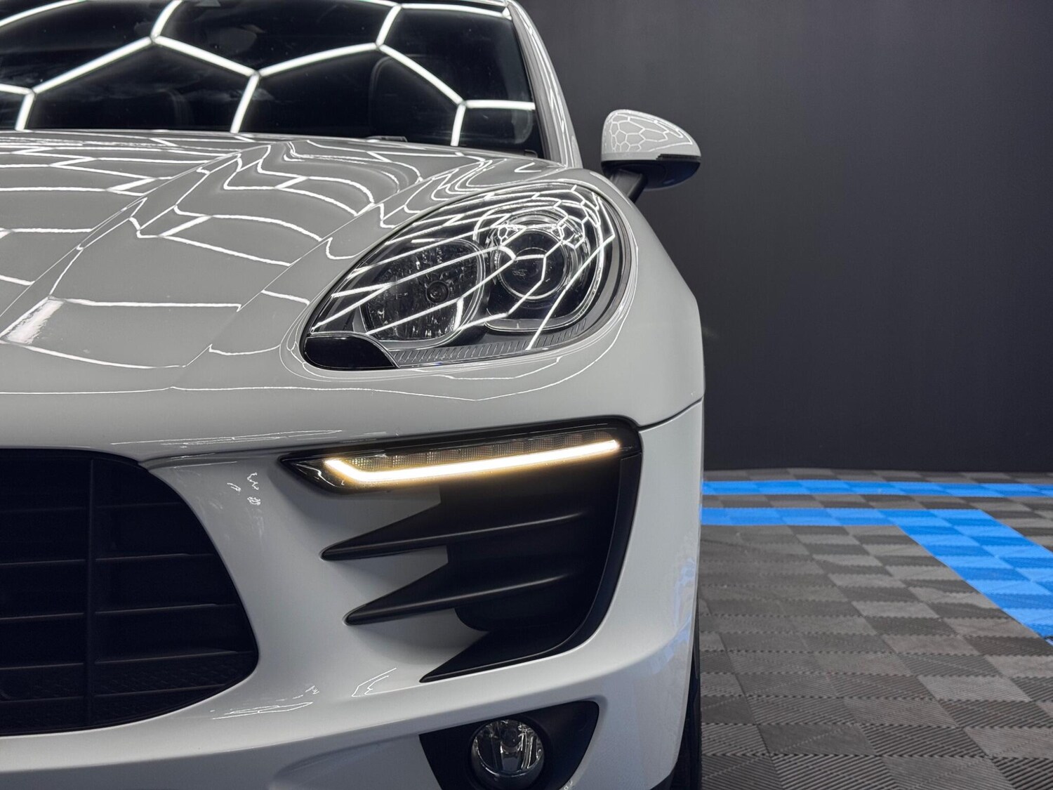 Used Porsche Macan 2017 for sale - 77484034: Photo 49