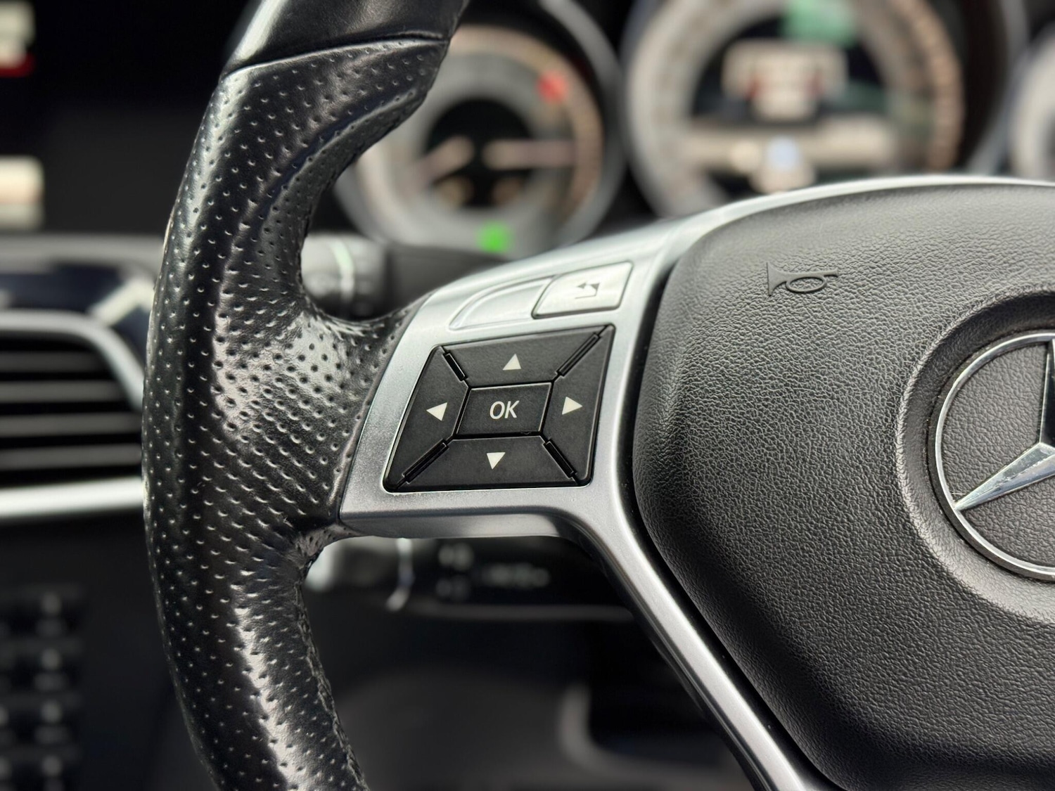 Used Mercedes-Benz C-Class 2013 for sale - 76099481: Photo 18