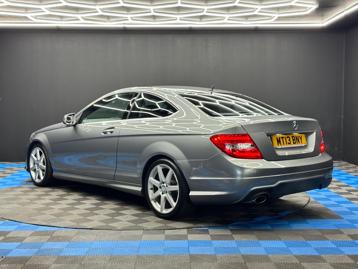 Used Mercedes-Benz C-Class 2013 for sale - 76099481: Photo 7