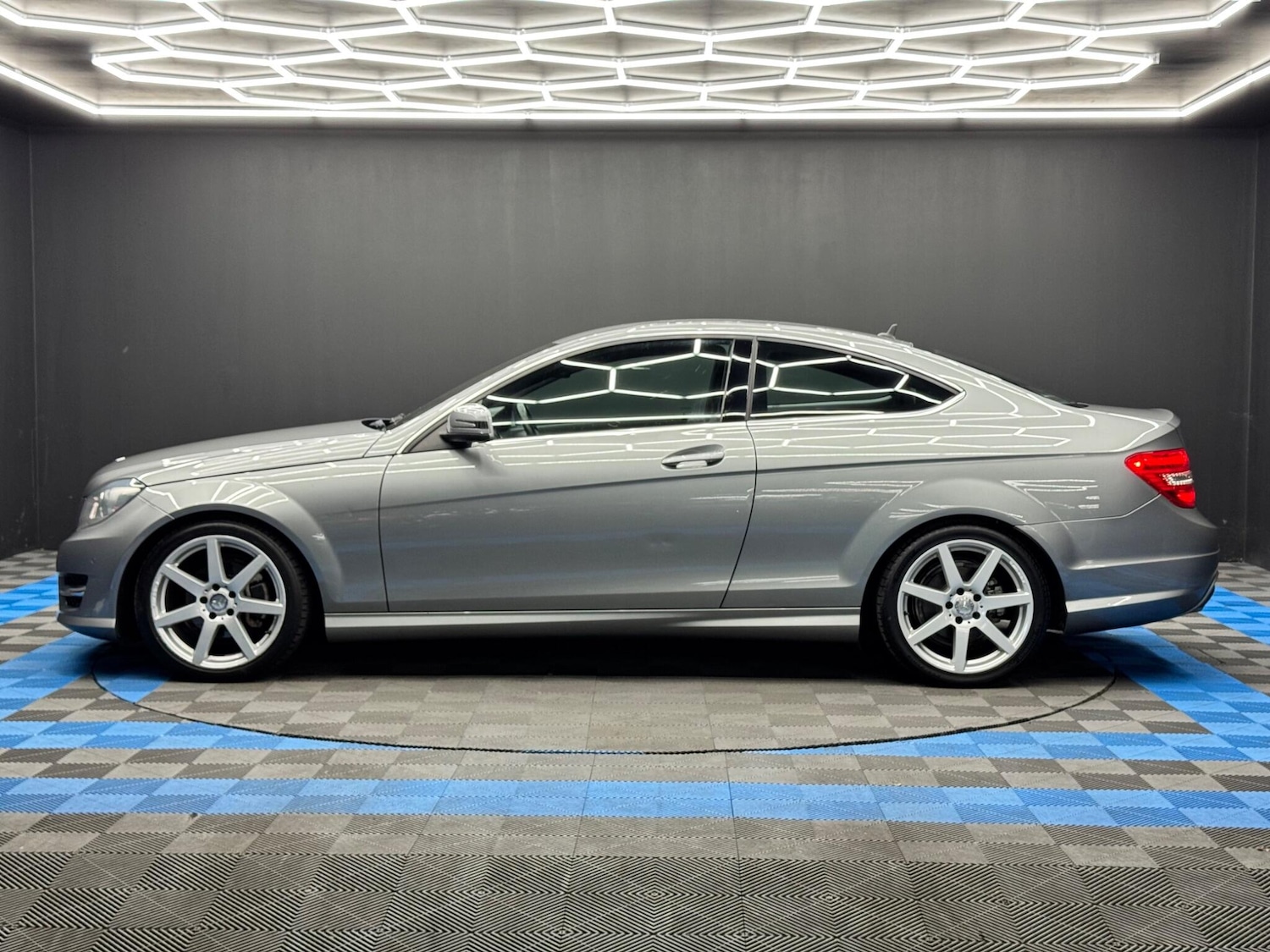 Used Mercedes-Benz C-Class 2013 for sale - 76099481: Photo 8