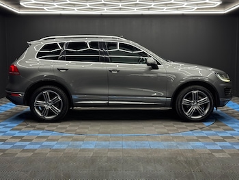 Used Volkswagen Touareg 2015 for sale - 79157774: Photo