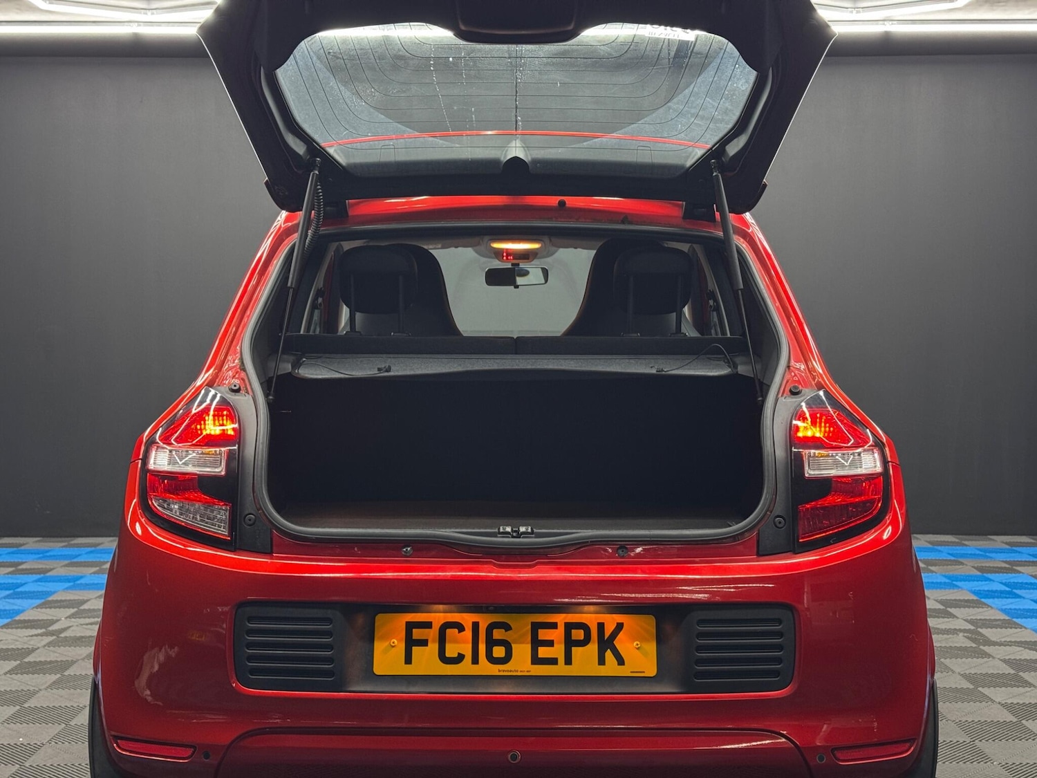 Used Renault Twingo for sale - 77237759: Photo 35