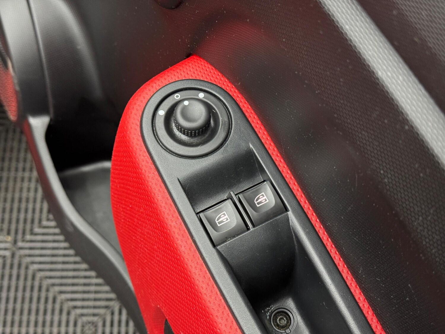 Used Renault Twingo for sale - 77237759: Photo 37