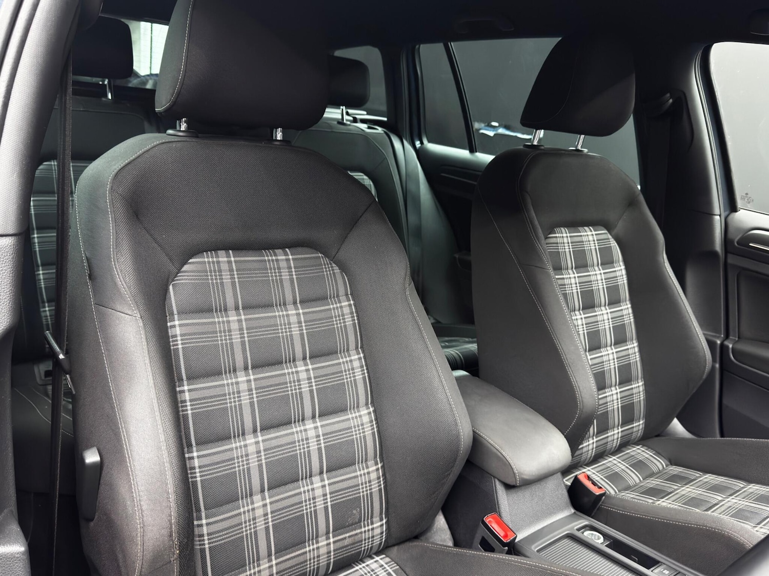 Used Volkswagen Golf 2018 for sale - 76832623: Photo 12