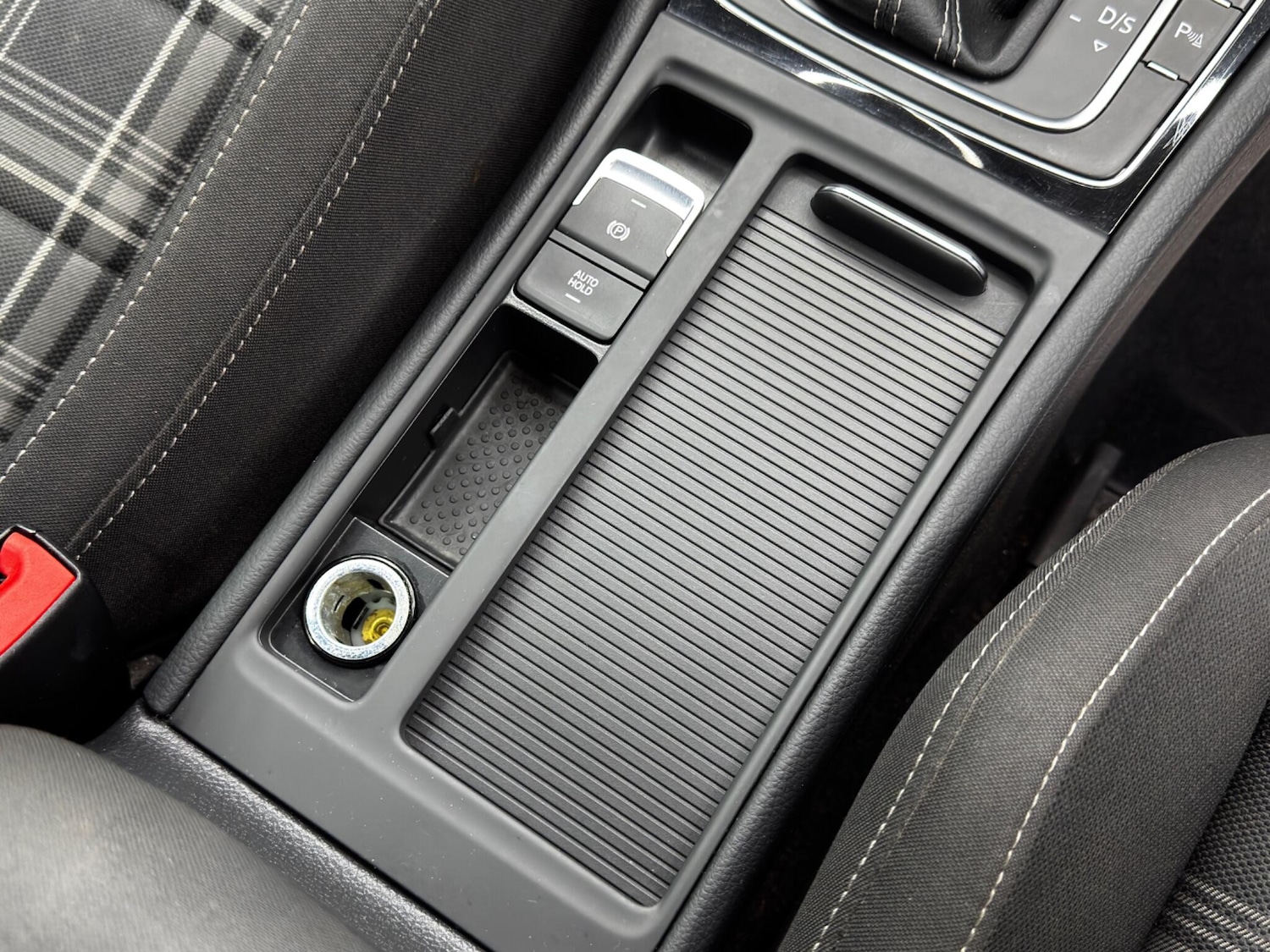 Used Volkswagen Golf 2018 for sale - 76832623: Photo 24