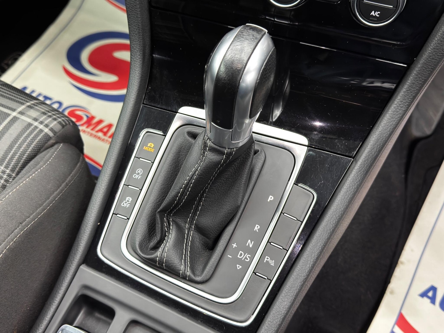 Used Volkswagen Golf 2018 for sale - 76832623: Photo 26