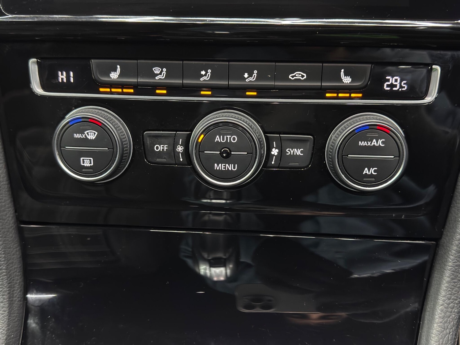 Used Volkswagen Golf 2018 for sale - 76832623: Photo 28