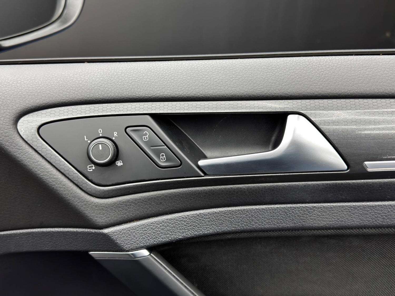 Used Volkswagen Golf 2018 for sale - 76832623: Photo 42