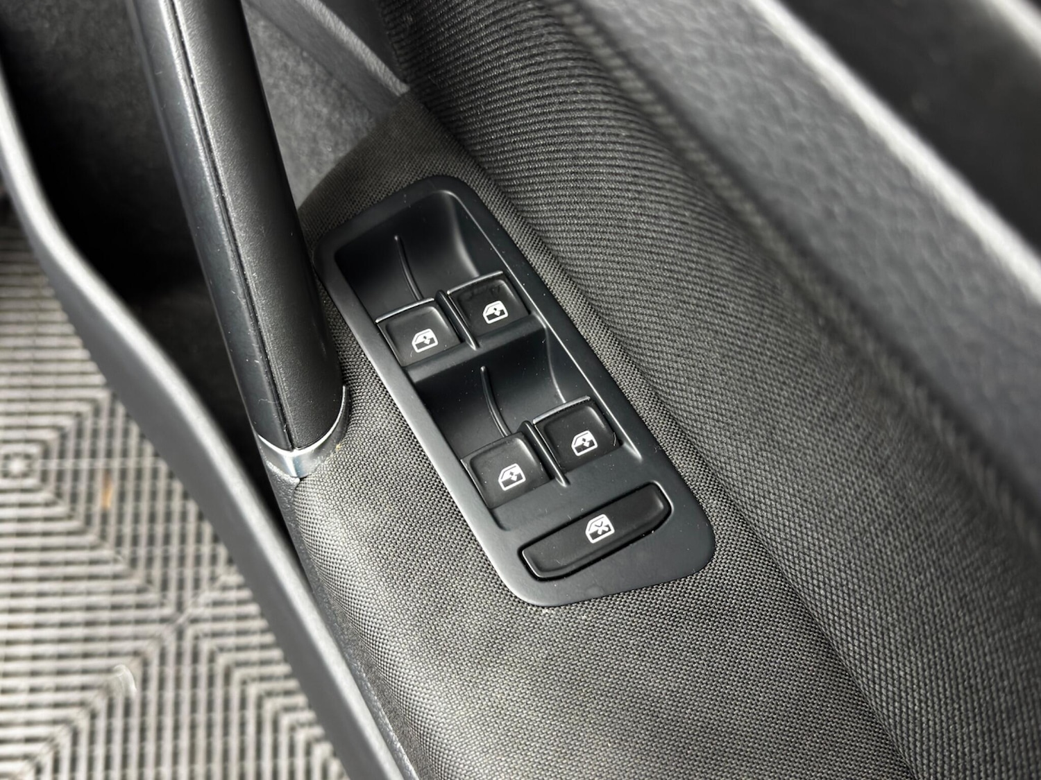 Used Volkswagen Golf 2018 for sale - 76832623: Photo 43