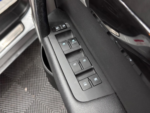Used Chevrolet Captiva for sale - 76247322: Photo 43